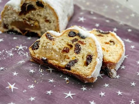 ৬. খ্রিস্টমাস কেক: