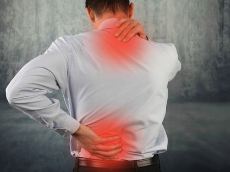 ৯. ব্যথা কমে: