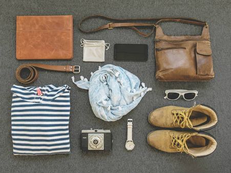 ৩. এই জিনিসগুলি ভুলেও ঠাকুর ঘরে রাখবেন না: