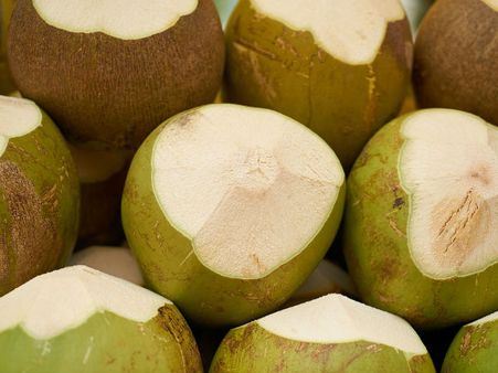 ৯. ডাবের জল: