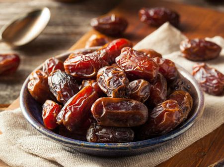 ২. রক্তচাপ নিয়ন্ত্রণে চলে আসে: