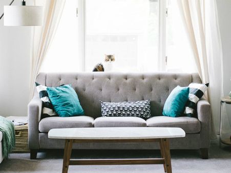 ১. বাড়ির উত্তর-পূর্ব দিক: