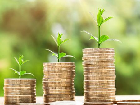 ২. অর্থনৈতিক উন্নতি ঘটে: