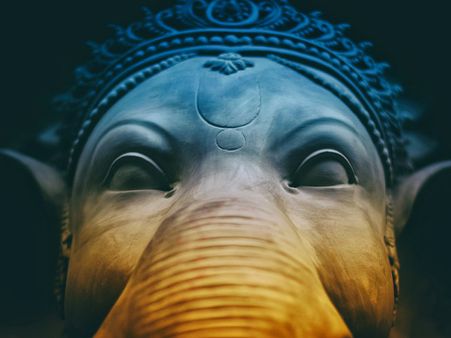 ৩. যে কোনও বাঁধা পেরতে: