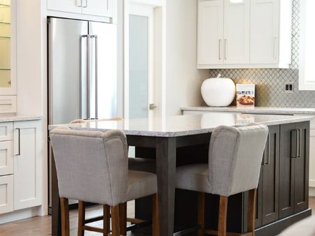 ৪. কোথায় রাখতে হবে ফ্রিজ? 