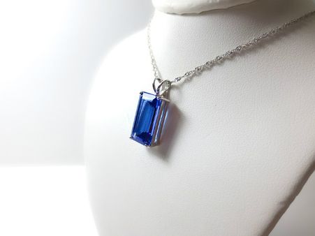 ৪. একসঙ্গে একাধিক স্টোন পরা যায়: