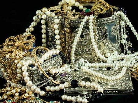 ৪. কালো যাদুর প্রভাব কমে: