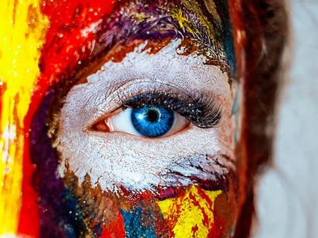 ৫. দৃষ্টিশক্তির উন্নতি ঘটে: