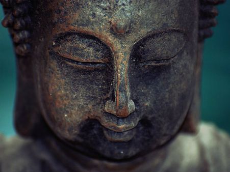 ৫. শক্তিশালী বুদ্ধ মন্ত্র: