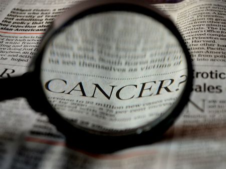 ৬. ক্যান্সারের মতো মারণ রোগ দূরে থাকে: