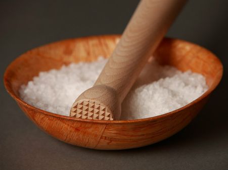 ১. পরিবারে সমৃদ্ধির ছোঁয়া লাগতে সময় লাগে না: