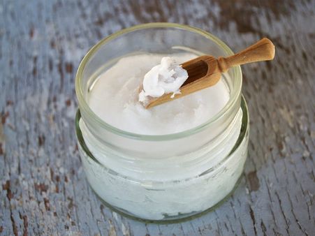 ৪. নারকেল তেল: