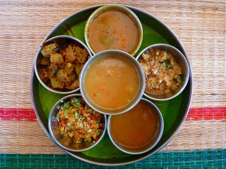 ৭. ডায়েটের দিকে নজর দিতে হবে: