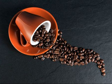 ৭. কফি আর নারকেল তেলের স্কার্ব: