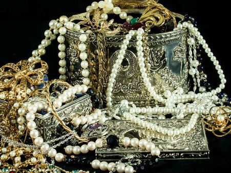 ৩. অফুরন্ত সুখ-শান্তির সন্ধান মেলে: