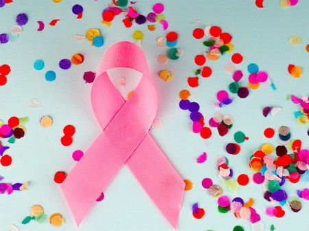 ৩. ক্যান্সারের মতো মারণ রোগে দূরে থাকতে বাধ্য হয়: