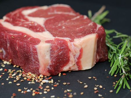 ৪. পাঁঠার মাংস: