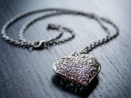 ৪. রূপোর গয়না: