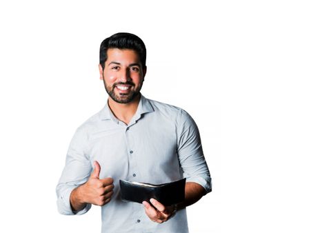 ২. অর্থনৈতিক অবস্থার উন্নতি ঘটে: