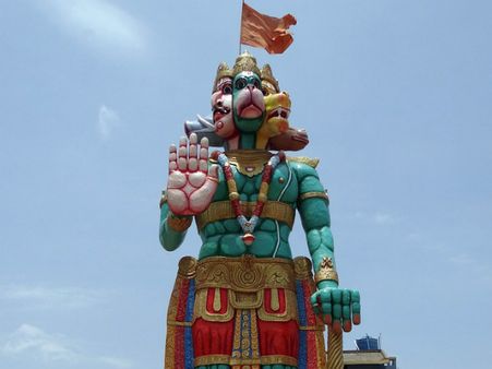 ৩. মঙ্গলবার: