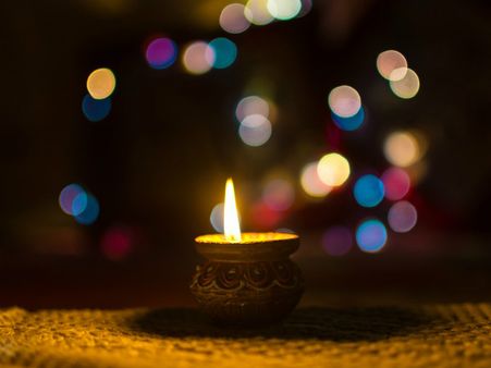 ২. তুলোর সলতে: