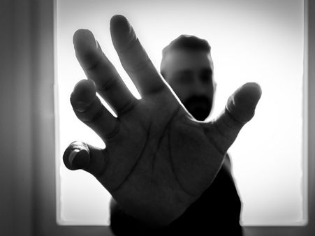 ৩. লম্বা দাগ এবং দাঁতের রোগ: