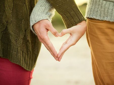 ৩. বৈবাহিক জীবনে সুখ-শান্তির পরিবেশ বজায় থাকে: