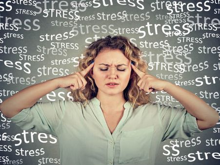 ৩. স্ট্রেস এবং অ্যাংজাইটির প্রকোপ কমে: