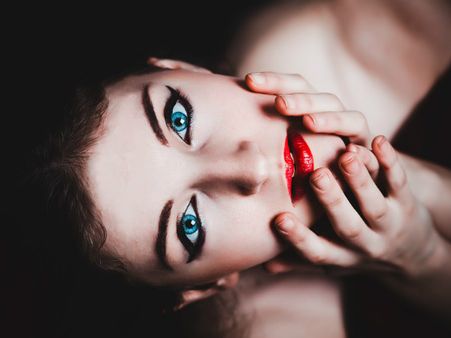 ৪. অ্যান্টি-এজিং প্রপাটিজে সমৃদ্ধ: