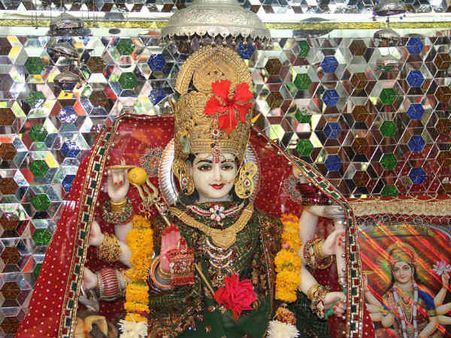 ৬. পুজো সামগ্রী: