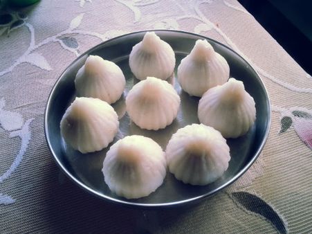 ৯. মোদক বা মিষ্টির সংখ্যা: