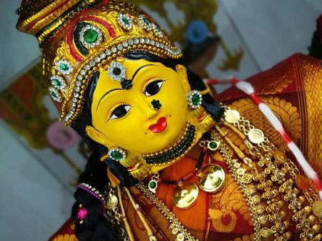 ৩. বৈবাহিক জীবনে সুখ-শান্তি বজায় রাখতে: