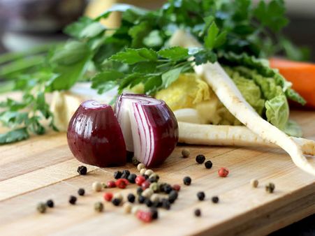 ৪. মুখের দুর্গন্ধ দূর হয়: