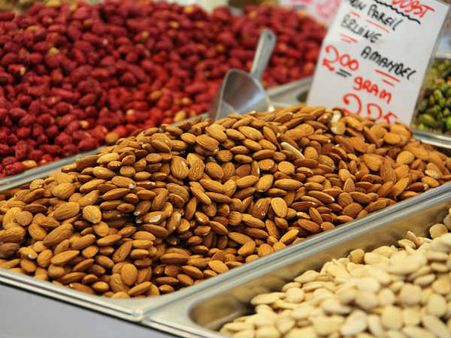 ৬. খারাপ কোলেস্টেরলের মাত্রা কমে: