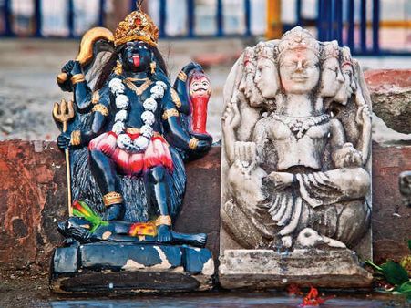 ১. সুখ-সমৃদ্ধির ছোঁয়া লাগে পরিবারে: