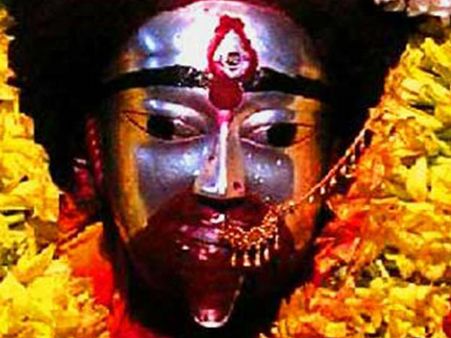 ৪. প্রতিপক্ষদের নিকেশ ঘটে: