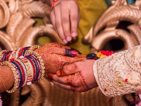 ৬. বিবাহ সংক্রান্ত যে কোনও সমস্যা মিটে যাবে: