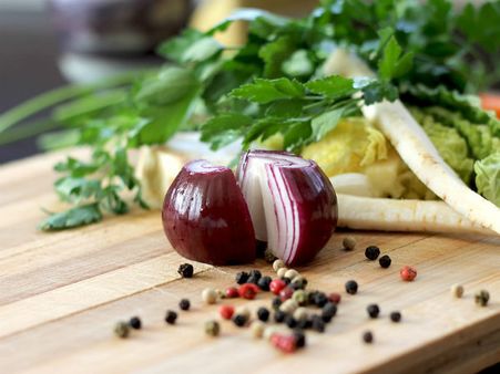 ৮.পিঁয়াজ: