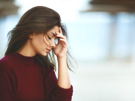 ৭. মাথা যন্ত্রণা কমায় নিমেষে: