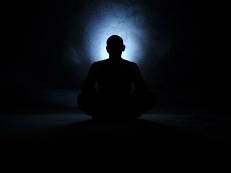 ১. দূর্গা গায়েত্রী মন্ত্র: 