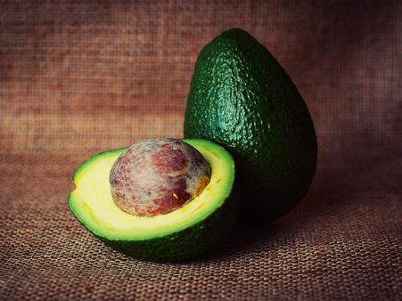 ১. অ্যাভোকাডো: