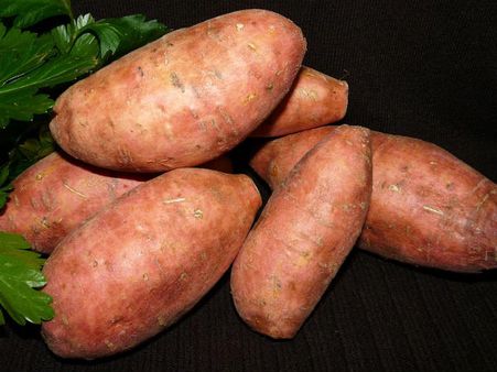 ৩. মিষ্টি আলু: