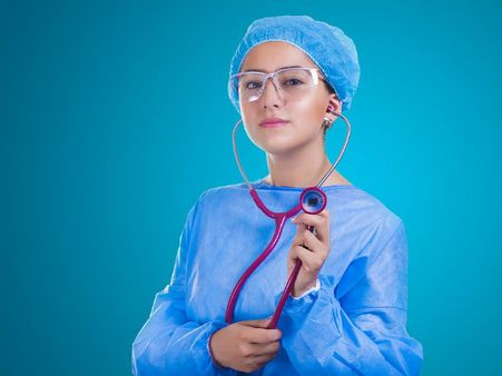 ৬. জেনারেটার এবং ওয়াটার ট্যাঙ্ক: