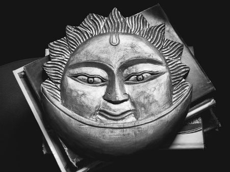 ৮. সূর্য: