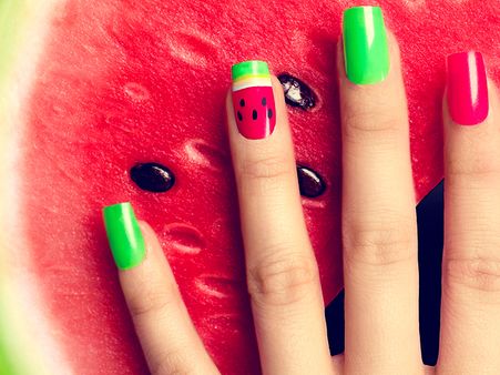 ৯. আংটি পরতে কাজে লাগবে 