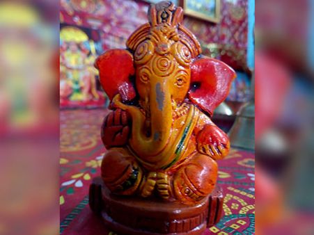 ৪) বুধবার