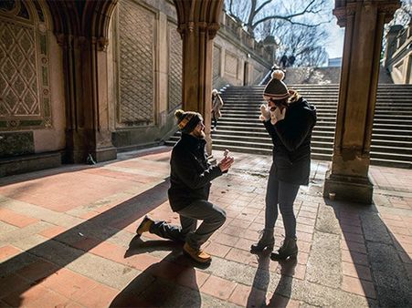 ৫) পুরনো জায়গায় সঙ্গীকে নিয়ে যান