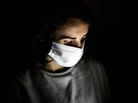 কাদের জন্য ফেস শিল্ড অত্যন্ত প্রয়োজন 