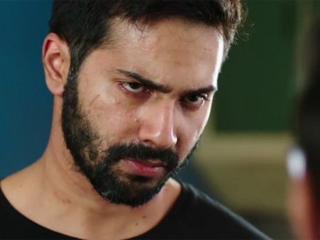 কোনও নির্বোধ ব্যক্তির কারণে অপমানিত হওয়া