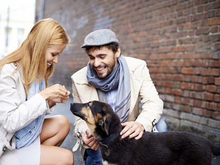 ৫) অন্যদের প্রতি সহানুভূতিশীল 